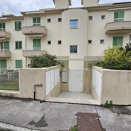 Via Bachelet 8 Luxury House Apartmán Civitanova Marche