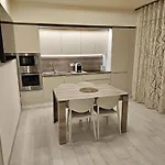 דירה Via Bachelet 8 Luxury House צ'יביטאנובה מארקה