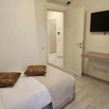 Via Bachelet 8 Luxury House Apartamento *
