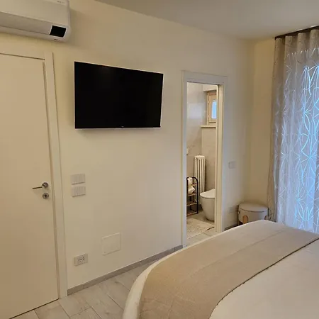 Via Bachelet 8 Luxury House